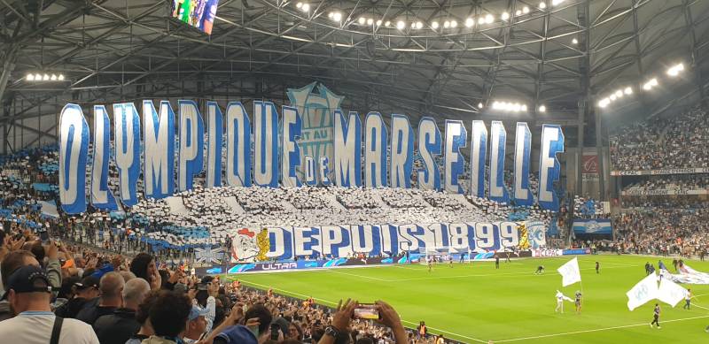 Les résidents de la MAS Les Tourelles au Stade Vélodrome pour OM/PSG grâce au Handi Fan Club